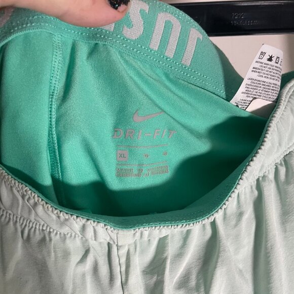 Nike Womens Dri-Fit 3" Athletic Shorts Size XL Built In Brief Mint Green Pull On - Picture 3 of 4